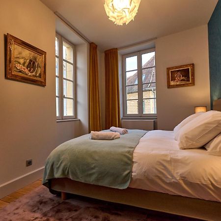 Les Suites Du Palais: Luxe 4-Star Apartment with Cathedral Views Nevers Exterior photo