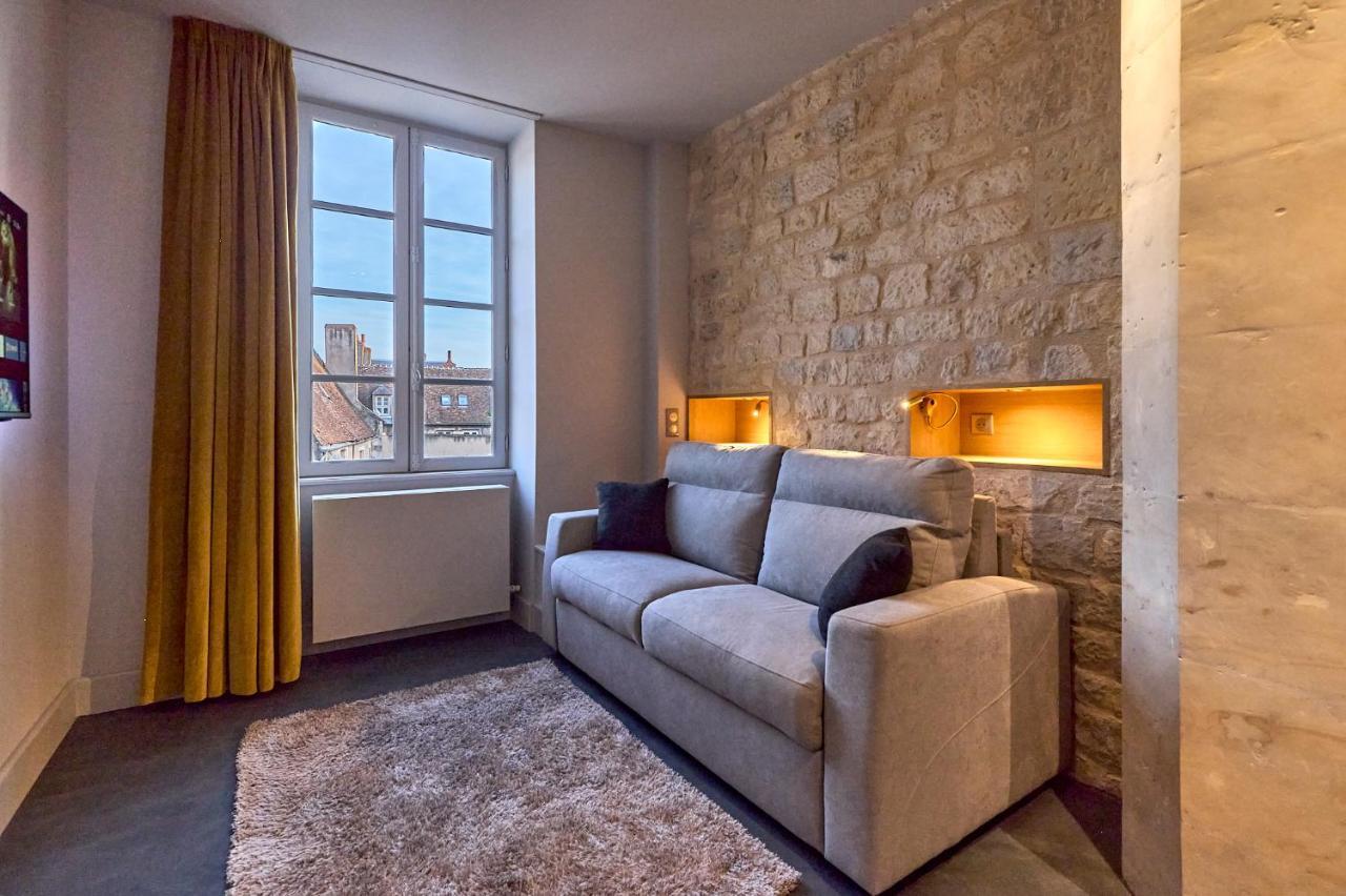Les Suites Du Palais: Luxe 4-Star Apartment with Cathedral Views Nevers Exterior photo
